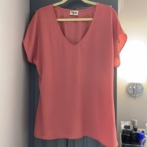 Show Me Your Mumu VNeck Short Sleeve Flowy Top - M